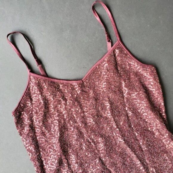 💍Express Maroon Sequin Tank - Picture 3 of 8